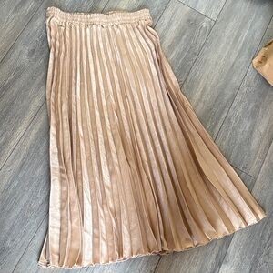 Max Studio Shimmering Tan A-Line Skirt